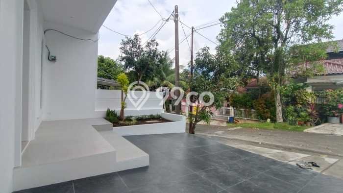 Rumah Modern area Sentul City, Bogor, LT 140m2m² LB 190m2m² Rumah Modern area Sentul City, Bogor, LT 140m2m² LB 190m2m²