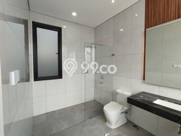 Rumah Strategis Sentul City, Bogor, LT 300m2m² Bangunan 480m2m² Rumah Strategis Sentul City, Bogor, LT 300m2m² Bangunan 480m2m²