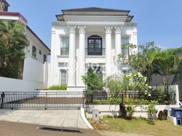 Rumah Elit Modern Tanpa Renovasi di Sentul City Bogor Rumah Elit Modern Tanpa Renovasi di Sentul City Bogor