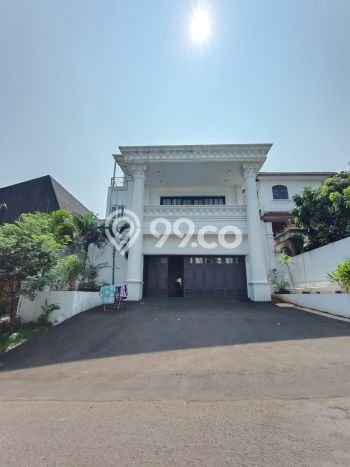 Rumah Elit Modern Tanpa Renovasi di Sentul City Bogor Rumah Elit Modern Tanpa Renovasi di Sentul City Bogor