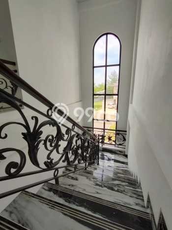Rumah Elit Modern Siap Huni di Sentul City Bogor Rumah Elit Modern Siap Huni di Sentul City Bogor