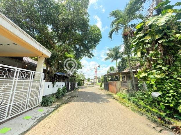 Rumah Luas Asri 4 KT Siap Pakai di Sentul Bogor Rumah Luas Asri 4 KT Siap Pakai di Sentul Bogor