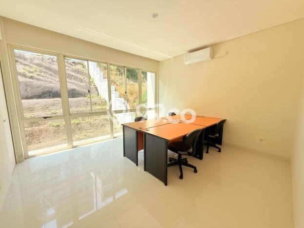 Dijual Rumah Luas Elegan Dengan View Eksklusif di Sentul City, Bogor Dijual Rumah Luas Elegan Dengan View Eksklusif di Sentul City, Bogor