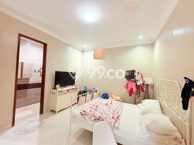 For Sale! Premium House LT 374m2 Desain Modern di Sentul City For Sale! Premium House LT 374m2 Desain Modern di Sentul City