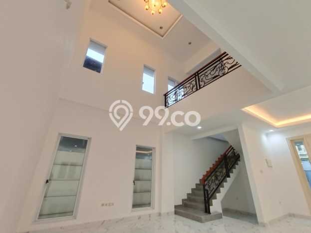 For Sale! Luxury House LT 330m2 Desain Modern di Sentul City For Sale! Luxury House LT 330m2 Desain Modern di Sentul City