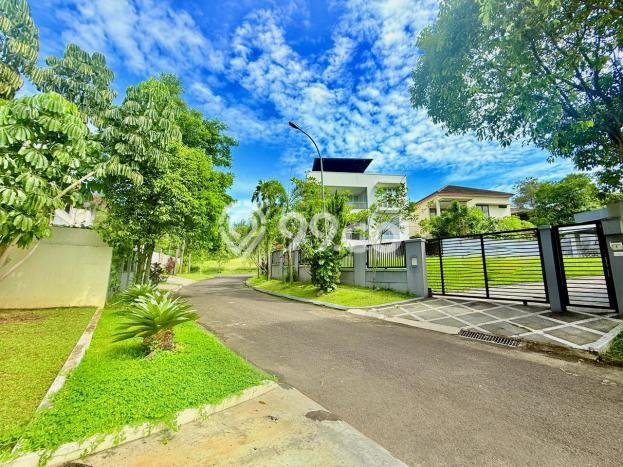 For Sale! Luxury House LT 362m2 Desain Elegan di Sentul City For Sale! Luxury House LT 362m2 Desain Elegan di Sentul City