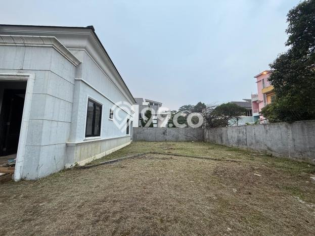 Ready to Use! Luxury House LT 575m2 Desain Elegan di Sentul City Ready to Use! Luxury House LT 575m2 Desain Elegan di Sentul City