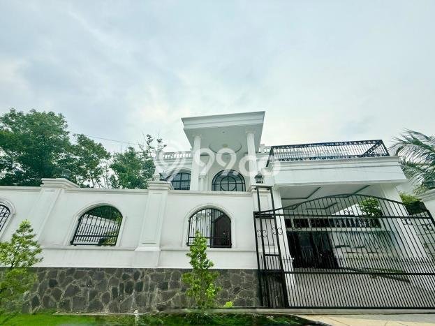 For Sale! Premium House LT 696m2 Desain Modern di Sentul City For Sale! Premium House LT 696m2 Desain Modern di Sentul City