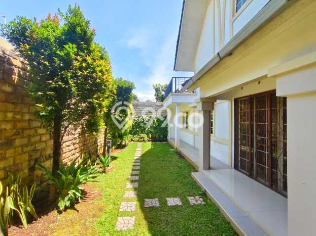 Jual Rumah Mewah Megah Dengan View Eksklusif di Sentul City, Bogor Jual Rumah Mewah Megah Dengan View Eksklusif di Sentul City, Bogor