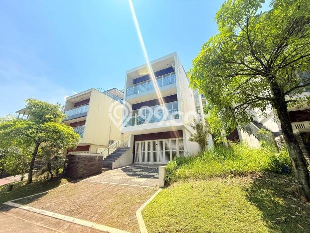 Rumah Elit Modern Tanpa Renovasi di Sentul City Bogor Rumah Elit Modern Tanpa Renovasi di Sentul City Bogor