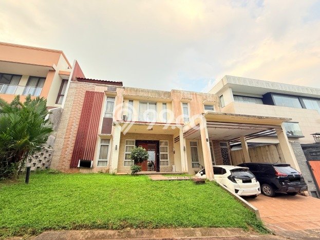Rumah Mewah LB 205m2 Siap Huni Desain Elegan di Sentul, Bogor Rumah Mewah LB 205m2 Siap Huni Desain Elegan di Sentul, Bogor