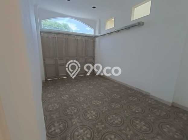 For Sale! Luxury House LT 330m2 Desain Modern di Sentul City For Sale! Luxury House LT 330m2 Desain Modern di Sentul City