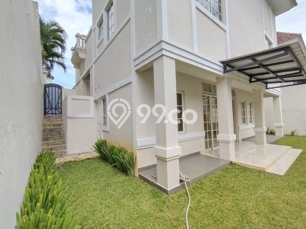 Ready to Use! Luxury House LT 235m2 Desain Elegan di Sentul City Ready to Use! Luxury House LT 235m2 Desain Elegan di Sentul City