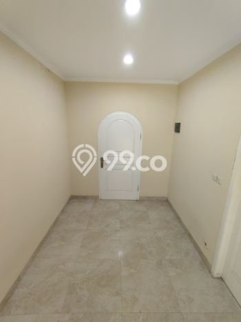Ready to Use! Luxury House LT 235m2 Desain Elegan di Sentul City Ready to Use! Luxury House LT 235m2 Desain Elegan di Sentul City
