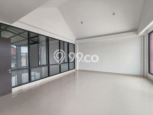 Unit Gudang Dijual di Jakarta Utara LT 270m2 & LB 291m2 Unit Gudang Dijual di Jakarta Utara LT 270m2 & LB 291m2