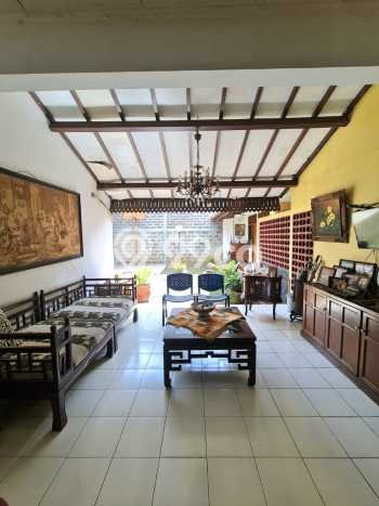 For Sale! Luxury House LT 250m2 Desain Modern di Sektor 3 - Bintaro For Sale! Luxury House LT 250m2 Desain Modern di Sektor 3 - Bintaro