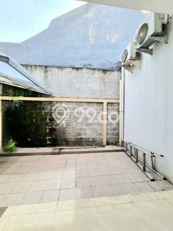 Rumah Luas Asri 3 KT Siap Pakai di Sektor 5 - Bintaro Tangerang Selatan Rumah Luas Asri 3 KT Siap Pakai di Sektor 5 - Bintaro Tangerang Selatan