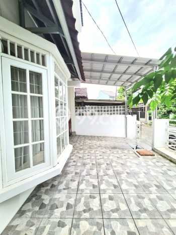 Rumah Luas Asri 3 KT Siap Pakai di Sektor 5 - Bintaro Tangerang Selatan Rumah Luas Asri 3 KT Siap Pakai di Sektor 5 - Bintaro Tangerang Selatan