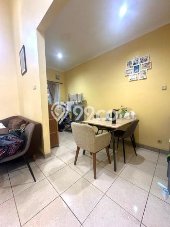 Jual Rumah Eksklusif 2 KT di Sektor 9-Bintaro, Tangerang Selatan Jual Rumah Eksklusif 2 KT di Sektor 9-Bintaro, Tangerang Selatan