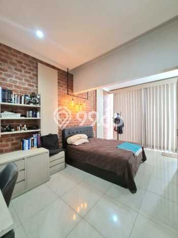 Rumah Luxury Modern Tanpa Renovasi di Sektor 7-Bintaro Tangerang Selatan Rumah Luxury Modern Tanpa Renovasi di Sektor 7-Bintaro Tangerang Selatan