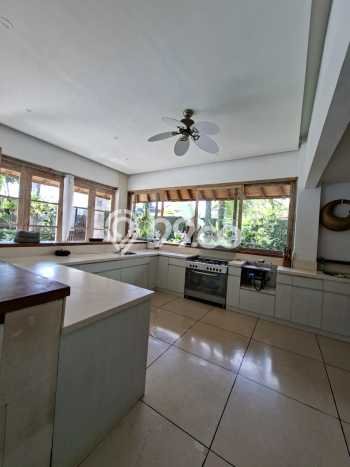 Vila di , Dimensi 1003m2m², Lingkungan Asri untuk hunian Vila di , Dimensi 1003m2m², Lingkungan Asri untuk hunian