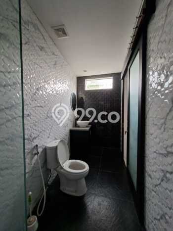 Vila Tenang di , Dimensi 200m2m², Pemandangan Indah di area Vila Tenang di , Dimensi 200m2m², Pemandangan Indah di area