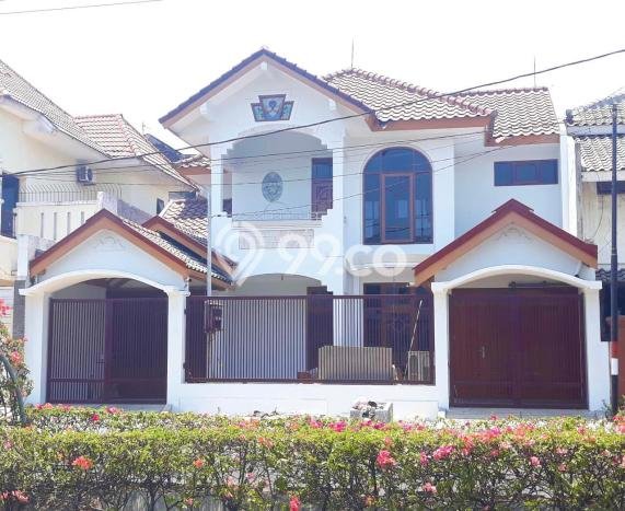 Rumah Eksklusif lokasi Waru, Sidoarjo, LT 240m2m² LB 350m2m² Rumah Eksklusif lokasi Waru, Sidoarjo, LT 240m2m² LB 350m2m²