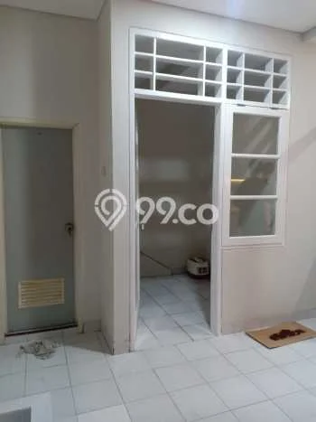 Sewa Rumah Murah di Taman Palem Jakarta Barat dengan 3 Kamar Tidur Sewa Rumah Murah di Taman Palem Jakarta Barat dengan 3 Kamar Tidur