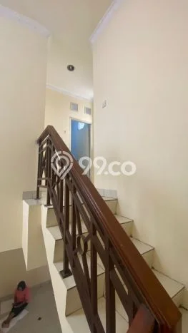 Disewakan! Rumah 3 Kamar Tidur &
2 Kamar Mandi di Taman Palem, Jakarta Barat Disewakan! Rumah 3 Kamar Tidur &
2 Kamar Mandi di Taman Palem, Jakarta Barat