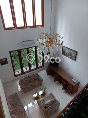 Sewa Rumah Harga Terjangkau di Pakuwon Indah Surabaya dengan 5 KT Sewa Rumah Harga Terjangkau di Pakuwon Indah Surabaya dengan 5 KT