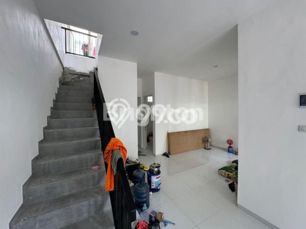 Rumah Modern Cantik 3 KT Bisa Langsung Pindah di Kenjeran Rumah Modern Cantik 3 KT Bisa Langsung Pindah di Kenjeran