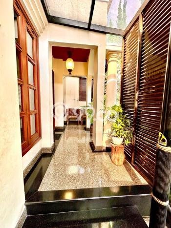 Hunian Elit LB 600m2 Siap Pakai Desain Elegan di Kemang, Jakarta Selatan Hunian Elit LB 600m2 Siap Pakai Desain Elegan di Kemang, Jakarta Selatan