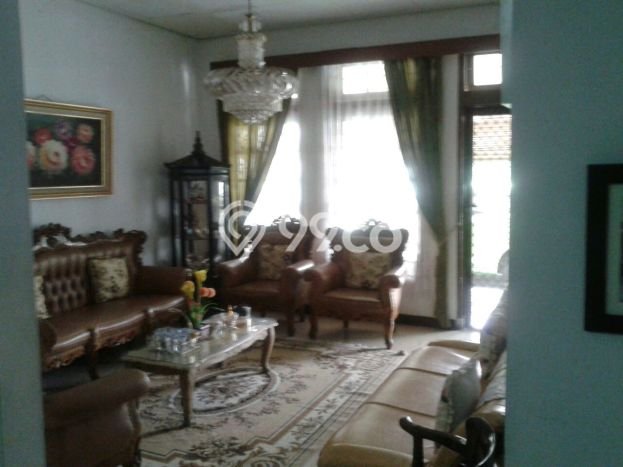 Siap Huni Rumah Mewah 6 Kamar di Kebayoran Baru Dekat ke Mana Pun Siap Huni Rumah Mewah 6 Kamar di Kebayoran Baru Dekat ke Mana Pun