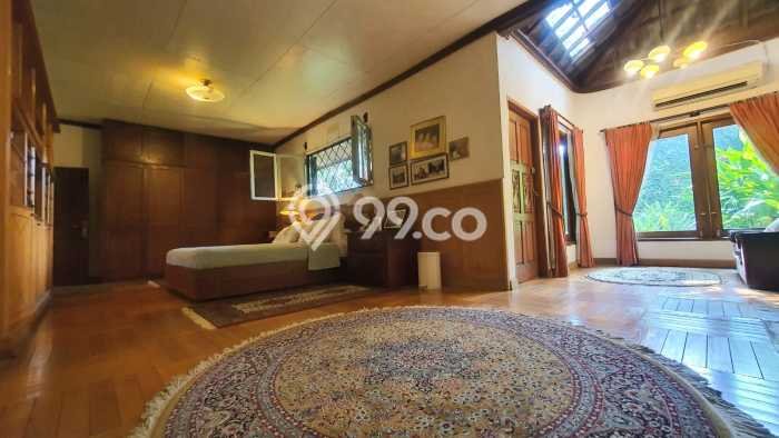 Rumah Elit Modern Tanpa Renovasi di Cipete Jakarta Selatan Rumah Elit Modern Tanpa Renovasi di Cipete Jakarta Selatan