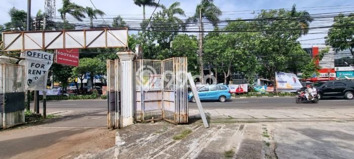 Ready to Use! Premium House LT 1940m2 Desain Modern di Lebak Bulus Ready to Use! Premium House LT 1940m2 Desain Modern di Lebak Bulus