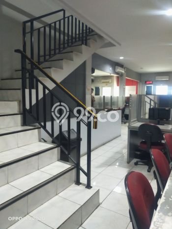 Ruko Dijual di Mampang Prapatan Jakarta Selatan dengan LB 210m2 Ruko Dijual di Mampang Prapatan Jakarta Selatan dengan LB 210m2
