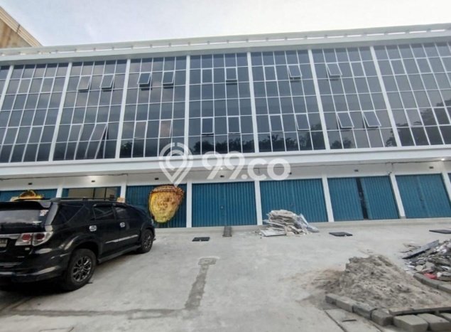 Ruko Dijual di Jakarta Barat LT 108m2 & LB 180m2 Lokasi Terbaik! Ruko Dijual di Jakarta Barat LT 108m2 & LB 180m2 Lokasi Terbaik!