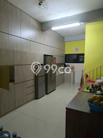 Ruko Dijual di Jakarta Barat LT 95m2 & LB 285m2 Lokasi Terbaik! Ruko Dijual di Jakarta Barat LT 95m2 & LB 285m2 Lokasi Terbaik!