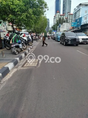 Ruko Bagus Dijual LB 210m2 Lokasi Strategis Jakarta Barat Area Cocok untuk Berbisnis Ruko Bagus Dijual LB 210m2 Lokasi Strategis Jakarta Barat Area Cocok untuk Berbisnis