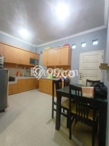 For Sale Rumah 6 Kamar Lokasi Strategis Bagus dan Strategis di Balikpapan Selatan For Sale Rumah 6 Kamar Lokasi Strategis Bagus dan Strategis di Balikpapan Selatan