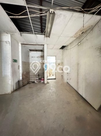 Disewakan Gudang Premium di Jababeka, Luas 990m², Jalan Utama Disewakan Gudang Premium di Jababeka, Luas 990m², Jalan Utama