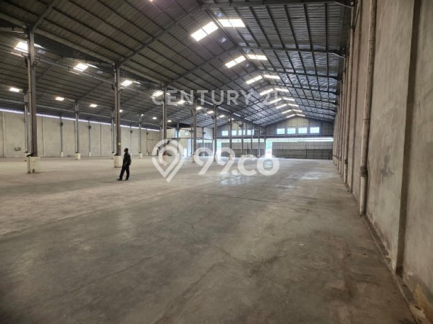 Gudang disewakan di Jatiluhur Purwakarta dengan luas bangunan 7200m2 Gudang disewakan di Jatiluhur Purwakarta dengan luas bangunan 7200m2