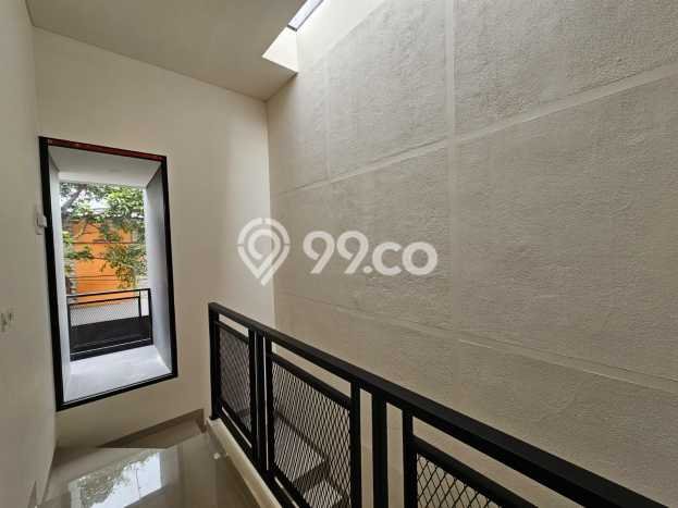 Rumah Modern 2 KT di Gading Serpong Tangerang Unfurnished Rumah Modern 2 KT di Gading Serpong Tangerang Unfurnished