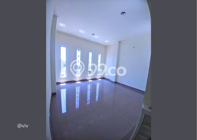 Unit Ruko Dijual di Bekasi LT 50m2 & LB 90m2 Unit Ruko Dijual di Bekasi LT 50m2 & LB 90m2