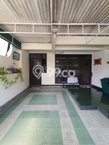 Rumah Elit Modern Siap Huni di Bintaro Jakarta Selatan Rumah Elit Modern Siap Huni di Bintaro Jakarta Selatan