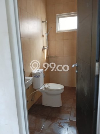 Jual Rumah Strategis Bagus Punya 3 KT di Serpong Tangerang Selatan SHM Jual Rumah Strategis Bagus Punya 3 KT di Serpong Tangerang Selatan SHM