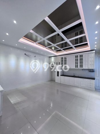 Hunian Mewah LB 555m2 Siap Huni Desain Elegan di Bintaro, Tangerang Selatan Hunian Mewah LB 555m2 Siap Huni Desain Elegan di Bintaro, Tangerang Selatan
