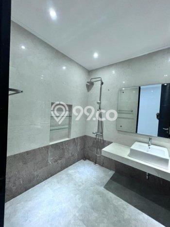 Hunian Mewah LB 555m2 Siap Huni Desain Elegan di Bintaro, Tangerang Selatan Hunian Mewah LB 555m2 Siap Huni Desain Elegan di Bintaro, Tangerang Selatan