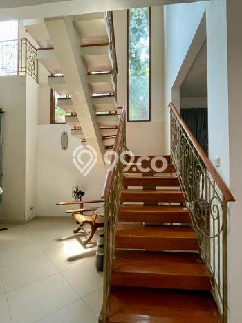 Dijual Rumah Luas Elegan Dengan View Cantik di Bintaro, Tangerang Selatan Dijual Rumah Luas Elegan Dengan View Cantik di Bintaro, Tangerang Selatan
