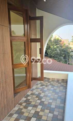 For Sale Hunian Rumah Terawat 3 KT di Bintaro, Tangerang Selatan For Sale Hunian Rumah Terawat 3 KT di Bintaro, Tangerang Selatan